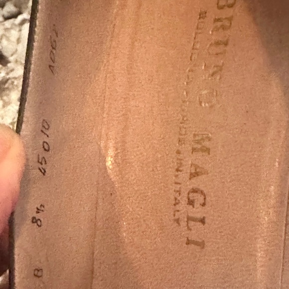 Bruno Magli Black Heels with Chunky Heel and Bow - Picture 6 of 10